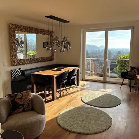 Traumhaus Mit Herrlichem Blick Ueber * Грац