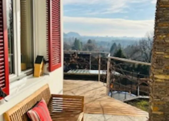 Traumhaus Mit Herrlichem Blick über Сasa de vacaciones